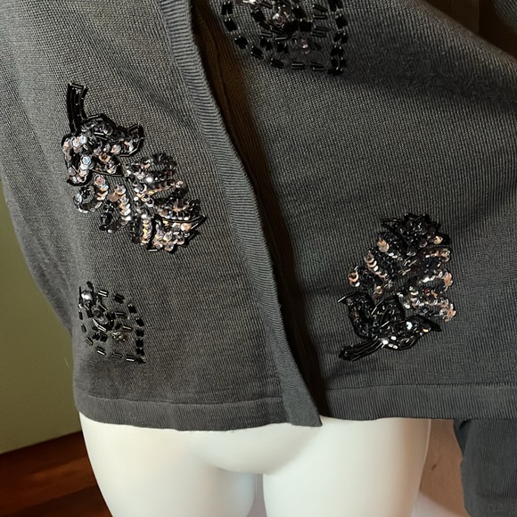 VTG BROWNSTONE STUDIO GREY WOOl BLEND SEQUINS/BEADED BUTTON CARDIGAN Sz M - Picture 3 of 8
